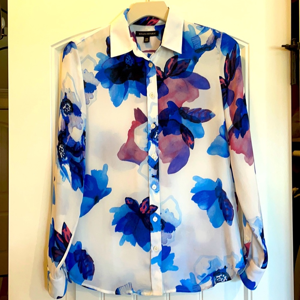 Banana Republic- water color sheer button down blouse - size XS